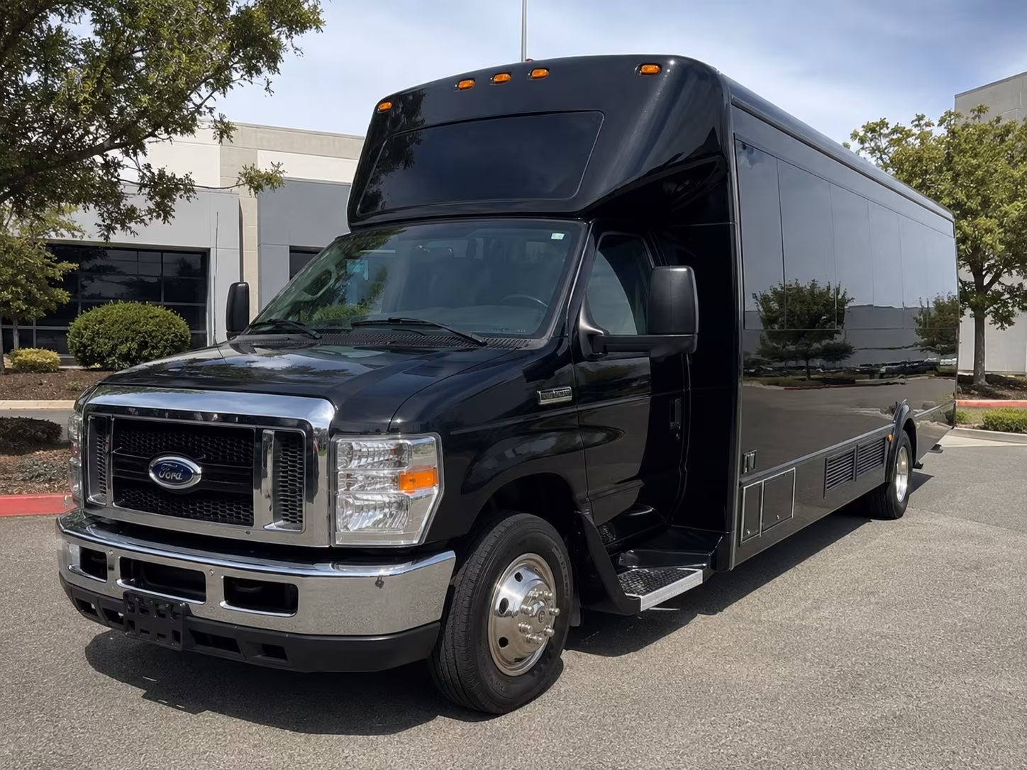 shuttle to okc will rogers international airport